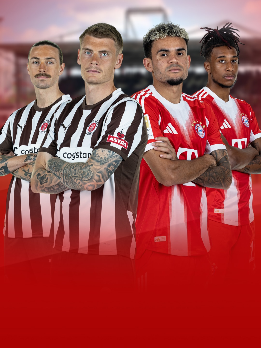 Jeweils zwei Spieler von FC St. Pauli und FC Bayern München

